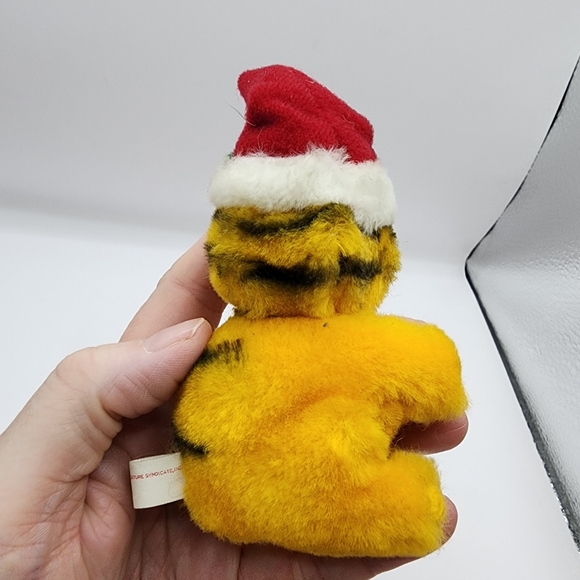 1981 Garfield Plush Hugger Pencil Top Dakin Swivel Head Santa Hat w Bell - Picture 2 of 6